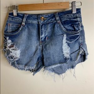 FRENCHKISS || ripped denim shorts